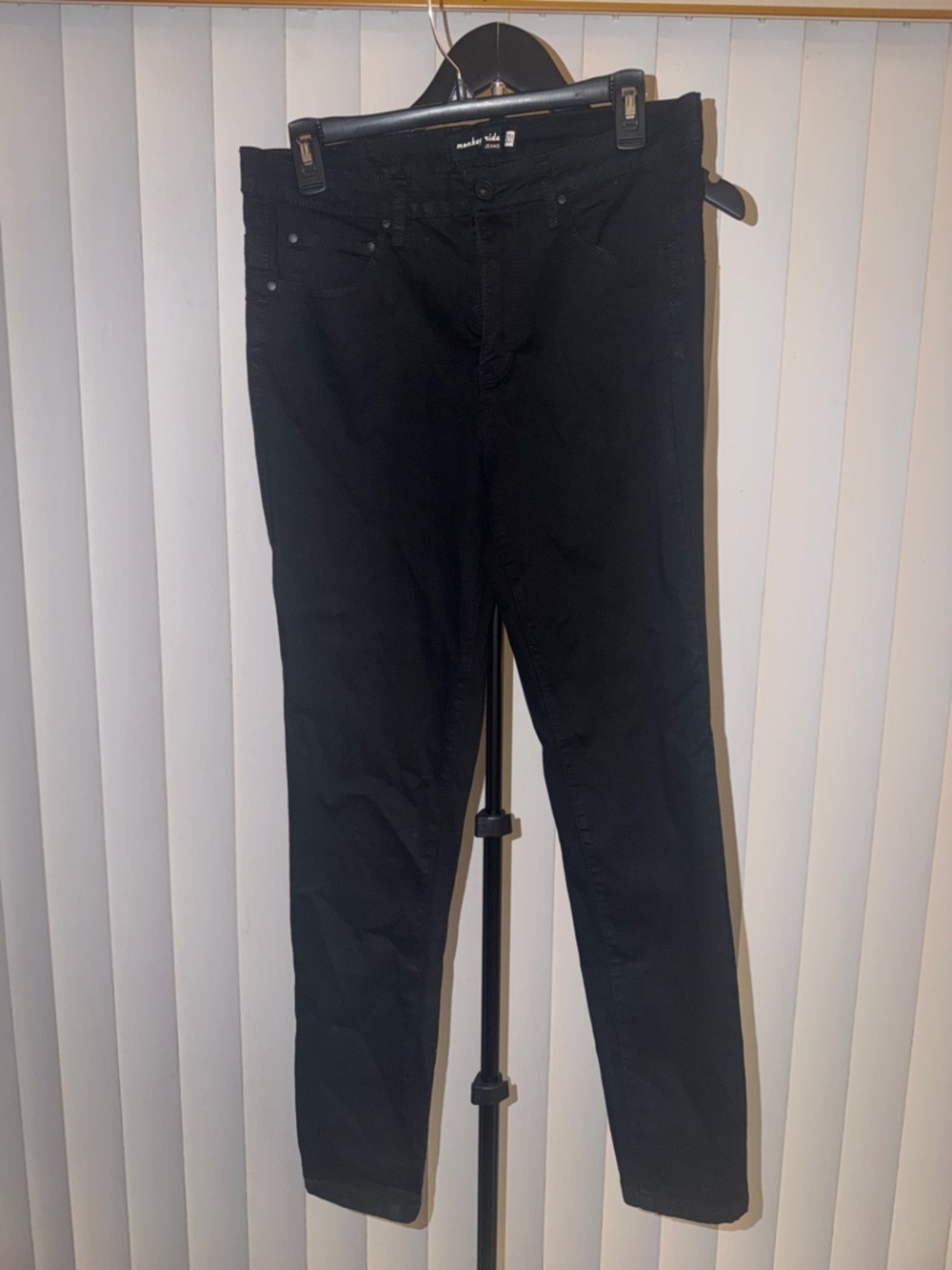 Black Skinny Jeans